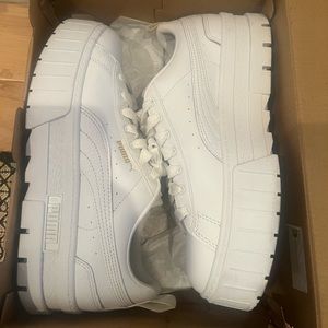 Platform Mayze Classic Puma Sneakers